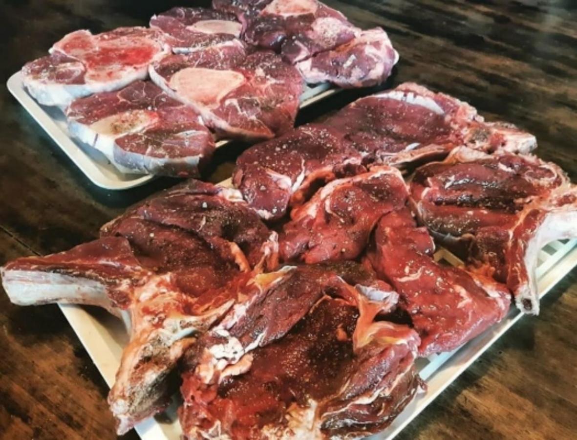 Agriturismo Di Charme E Ristorante Stallato Il Filo Di Paglia Карро Экстерьер фото